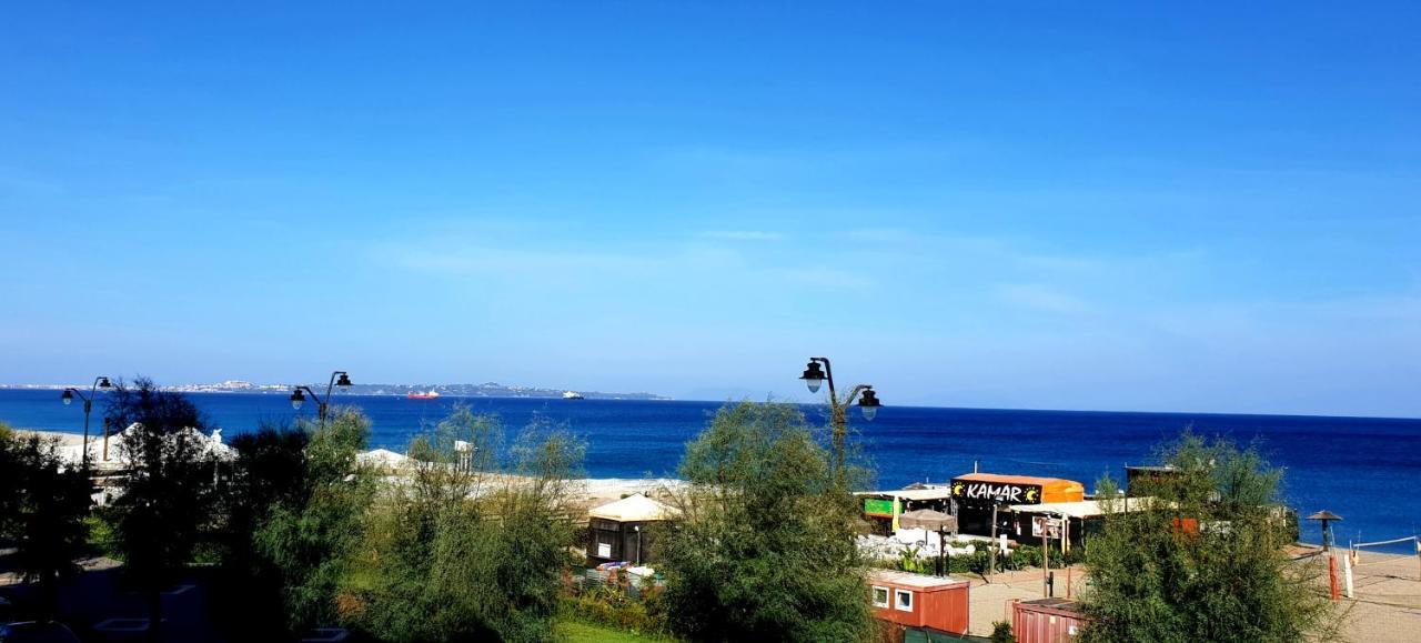 Appartamento Fronte Mare a Venetico Esterno foto
